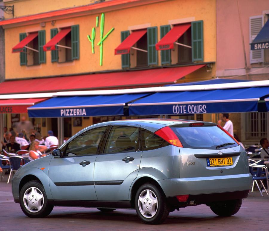  Ford Focus 1999 года  (фото 126 из 130)